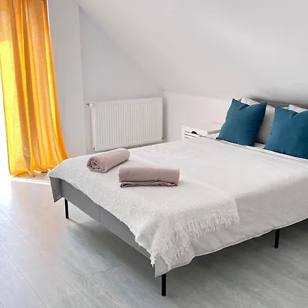Mira New Appartment In Otopeni Near Airport Exterior photo