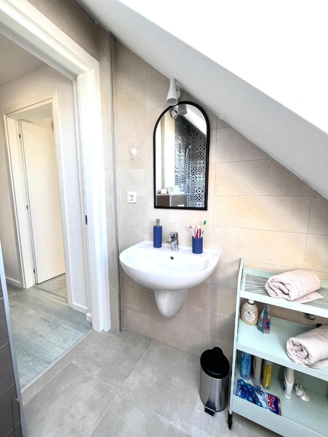 Mira New In Near Airport Apartment *
