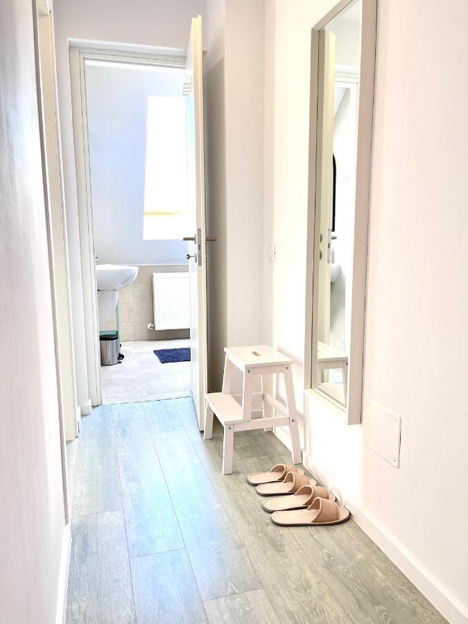 Mira New In Near Airport * Otopeni