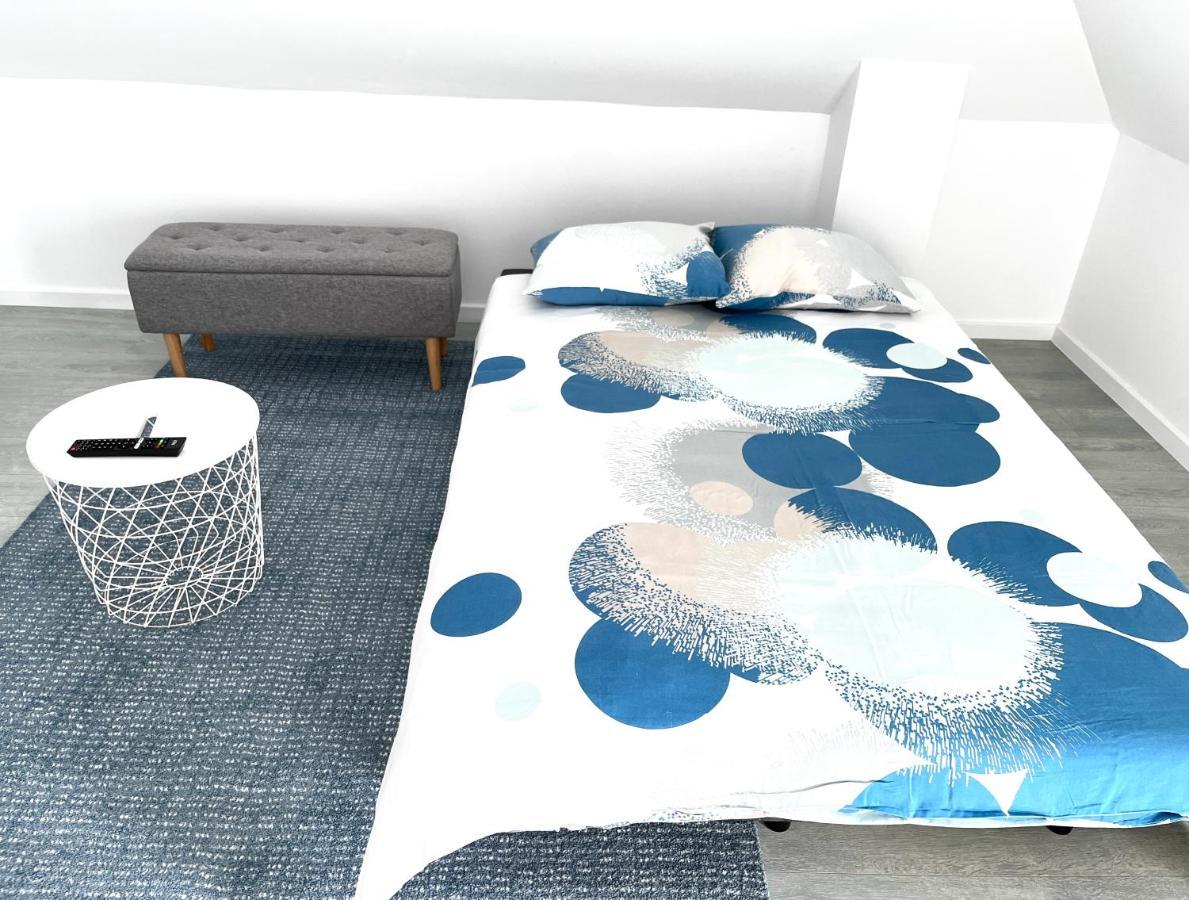 Mira New In Near Airport Apartment Otopeni